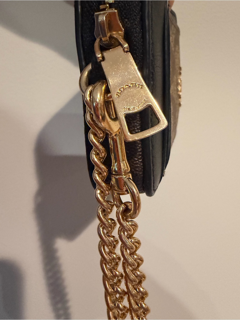 Coach Zip Card Case in Signature Canvas - Gold/Black/Brown - Picture 4 of 6